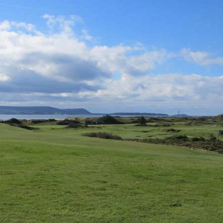 Four Seasons Guest House Pembrey Exteriör bild